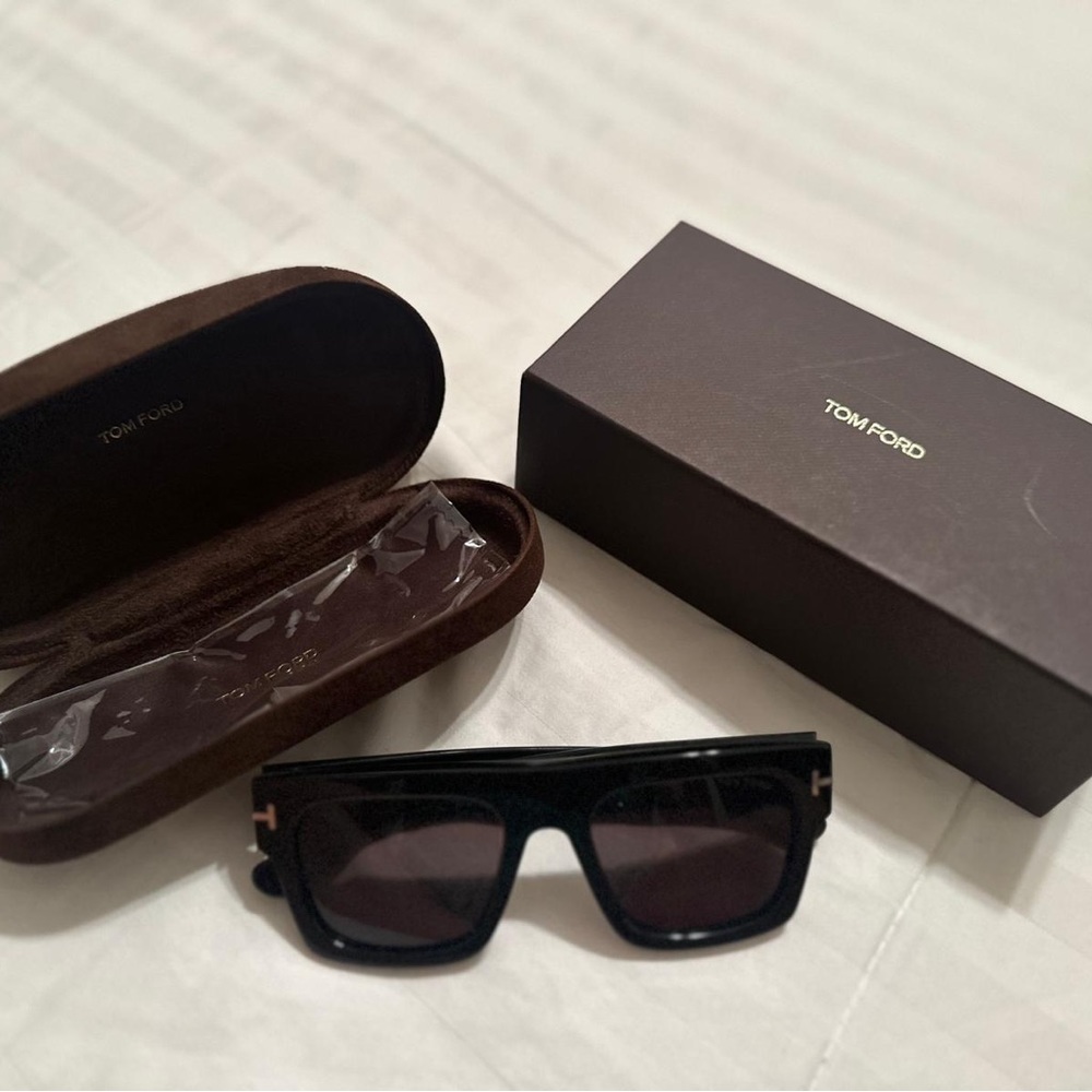Tom Ford FT-711 Sunglasses